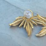 Golden Aura Yaprak Model İnci Küpe