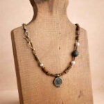 Mercan Madalyon – Coral Medallion Necklace - Görsel 3