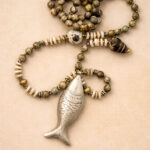 Jasper Taşı & Pirinç Balık – Jasper Stone Brass Fish Necklace - Görsel 2